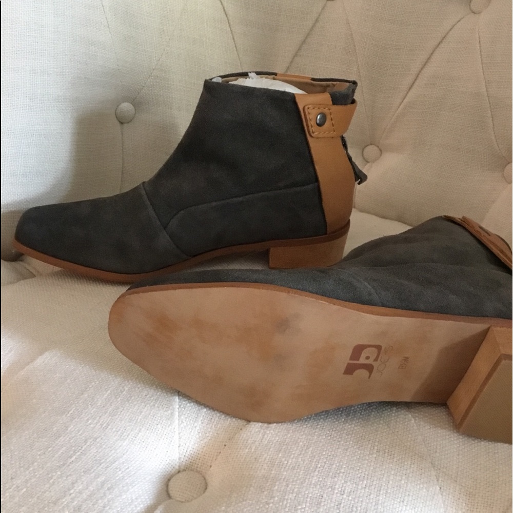 Joe’s grey with tan leather booties. Sz 8 1/2 NEW